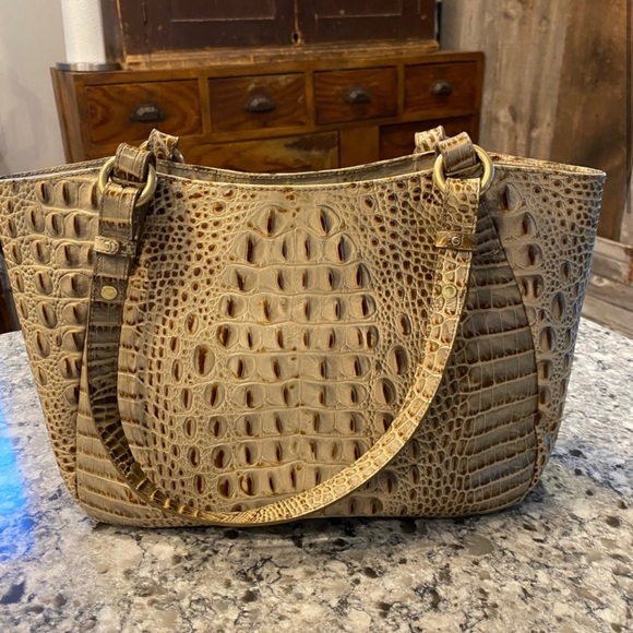 BRAHMIN Luxurious, supple Leather Handbag in EUC $185 $298 - Picture 2 of 4